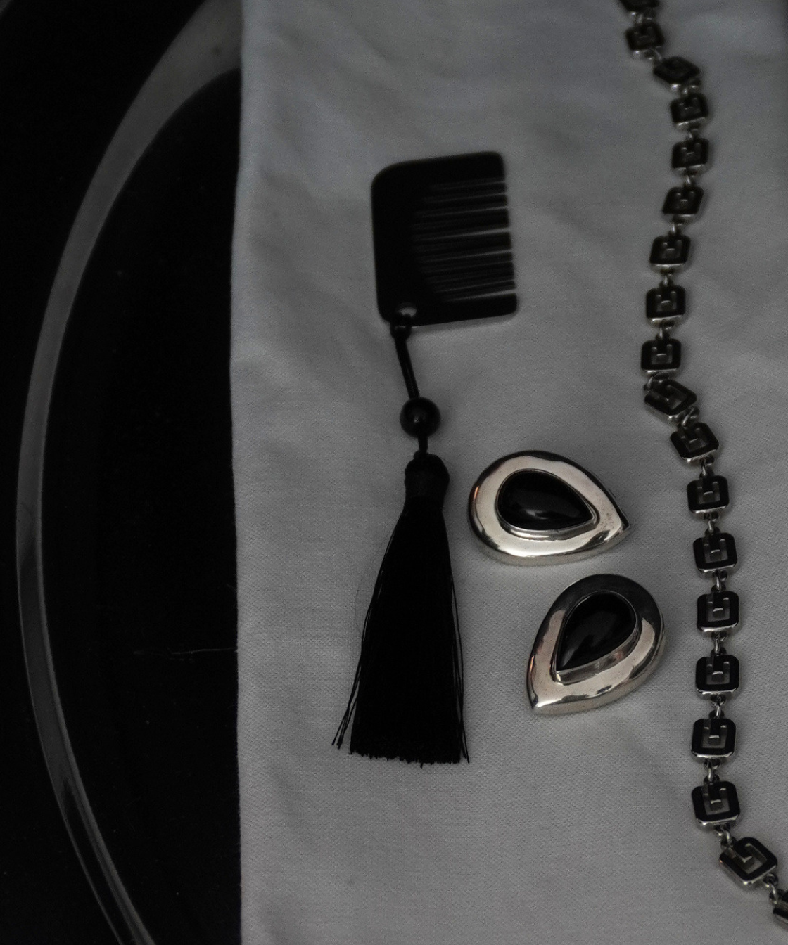 Taxco Mexico 1980's SterlingSilver & Black Onyx Teardrop Clip On Earrings