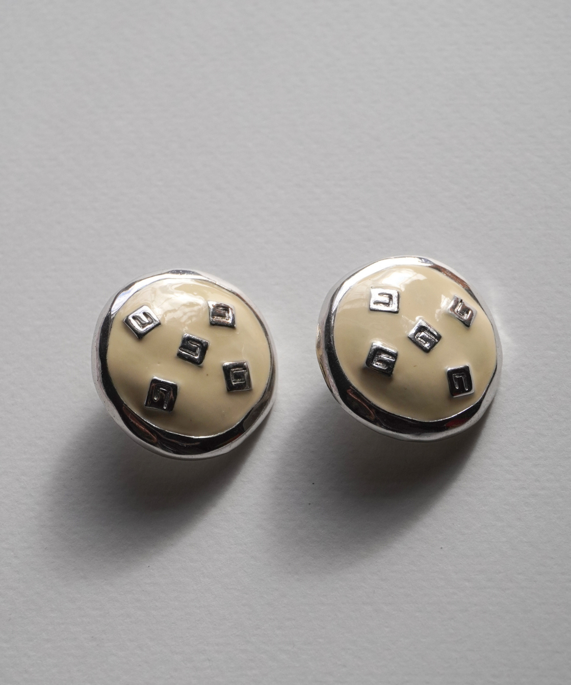 Givenchy 1980s–1990s Round White & Silver Tone Clip On Earrings