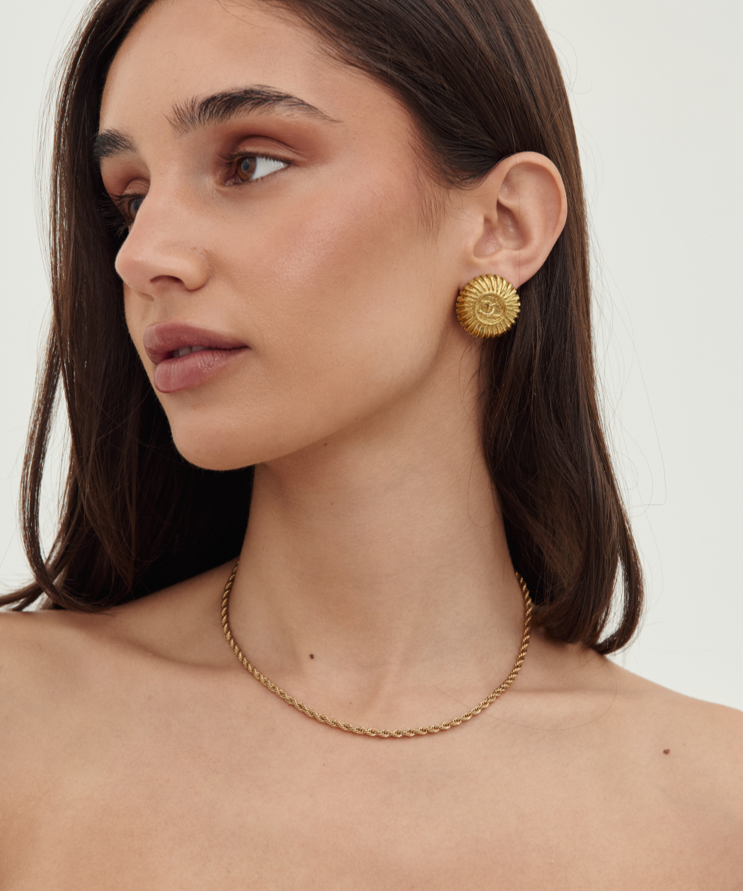 Chanel 1980's - CC Sunburst Medallion Gold Plated Clip-On Earrings