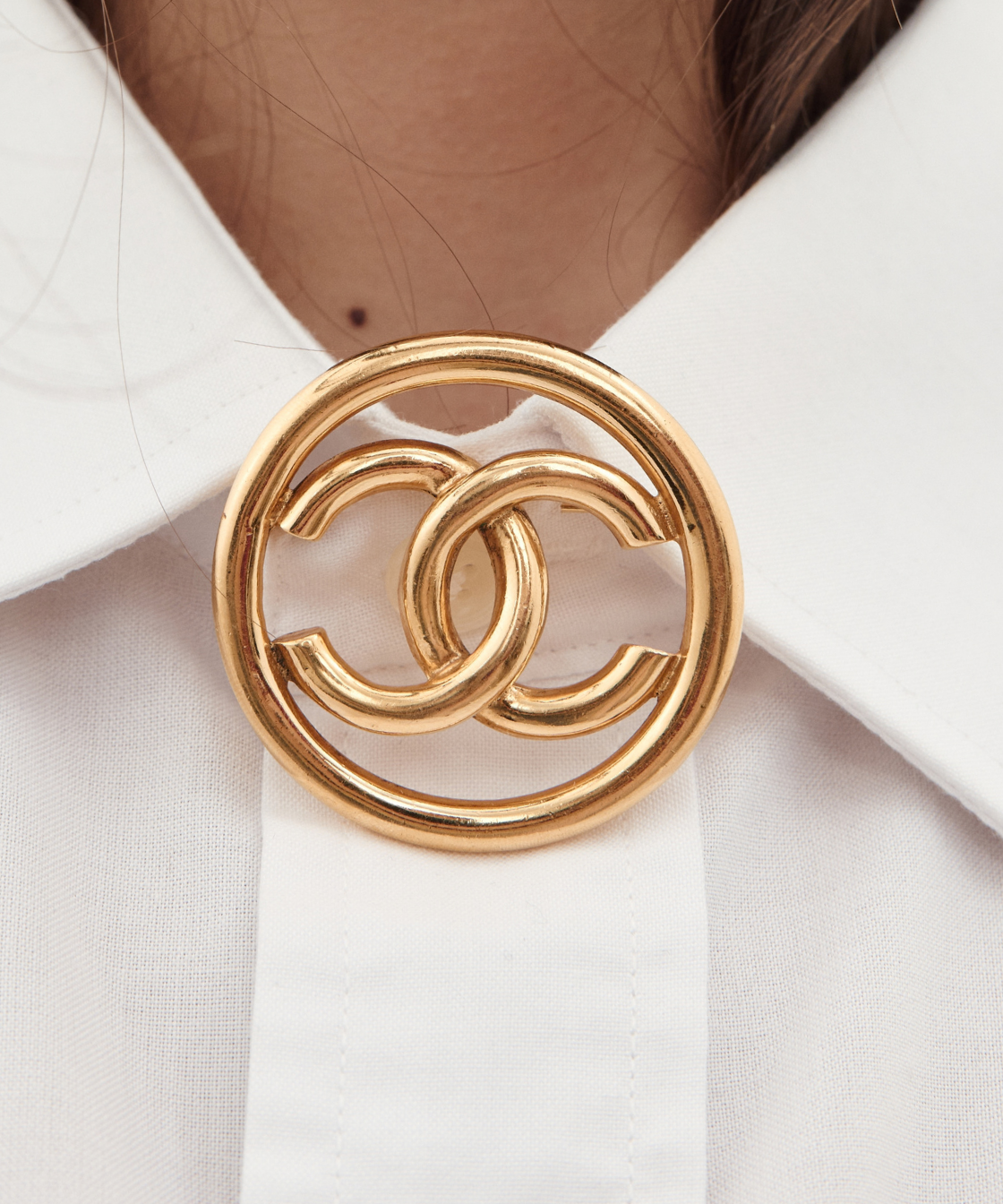 Chanel 1993 CC Circle Gold Plated Brooch
