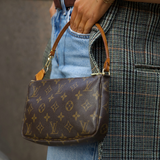 Louis Vuitton Monogram Canvas Pochette Shoulder Bag