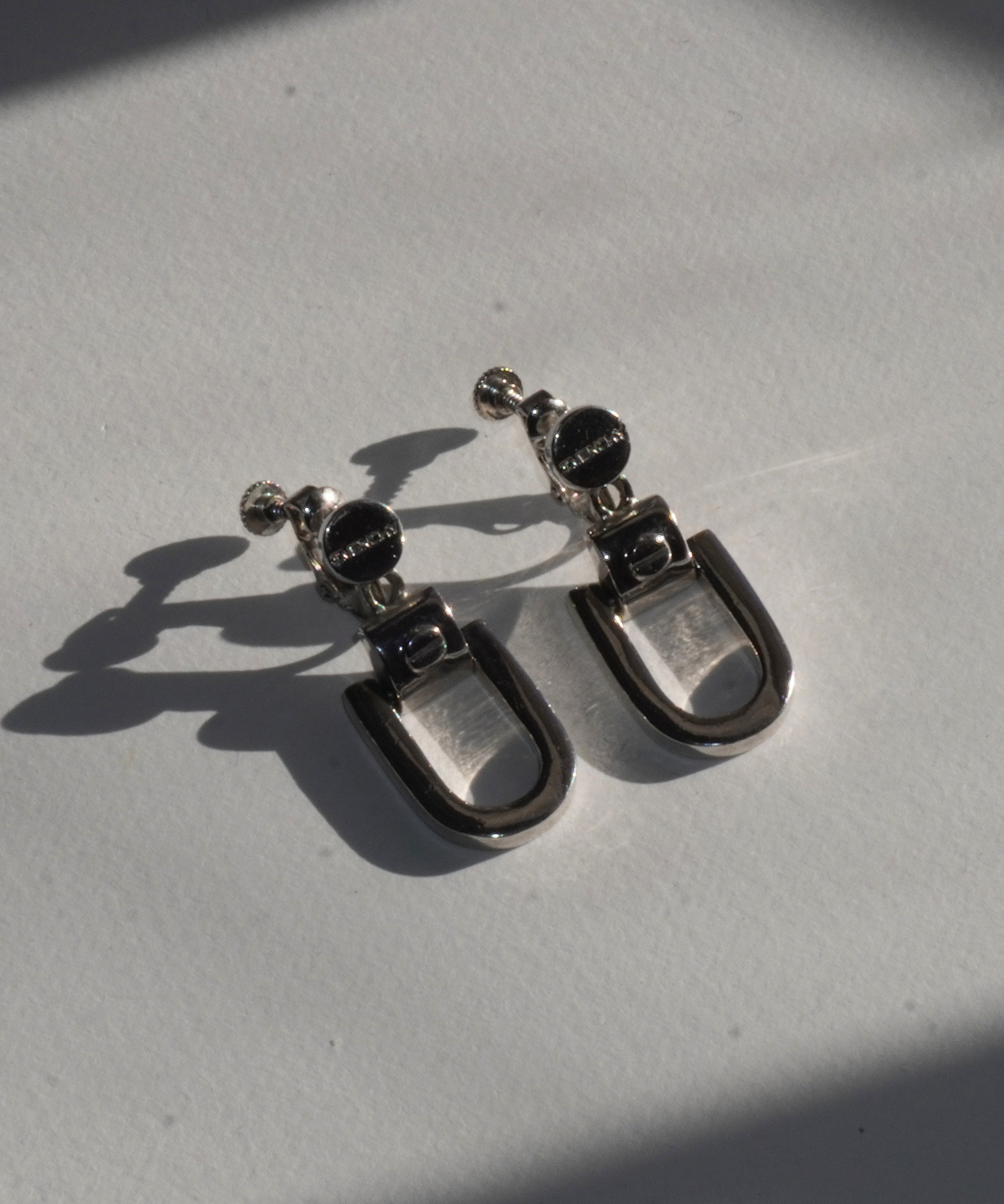 Givenchy 1990's Minimalist Silver Tone U-Link Drop Clip On Earrings