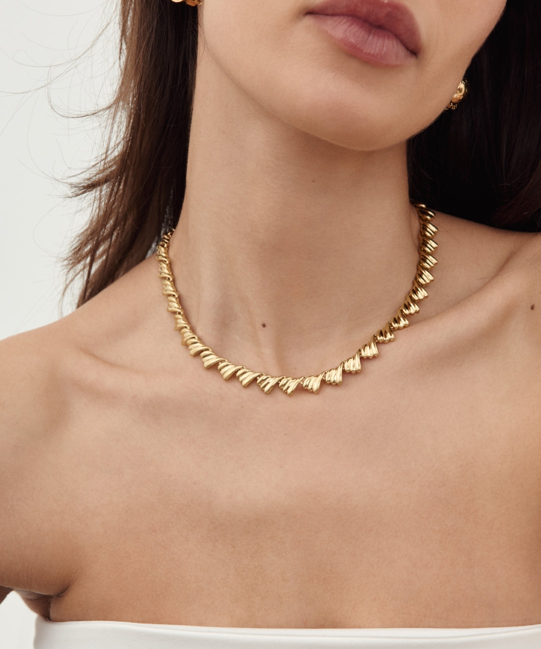 gold Necklace on modle