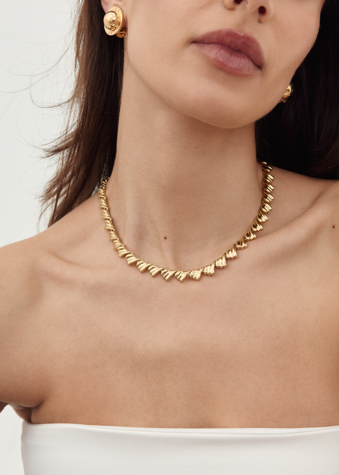 gold Necklace on modle